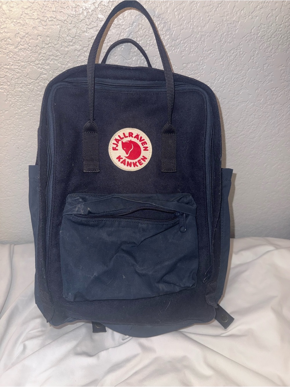 Fjallraven Kånken Classic Navy Backpack
